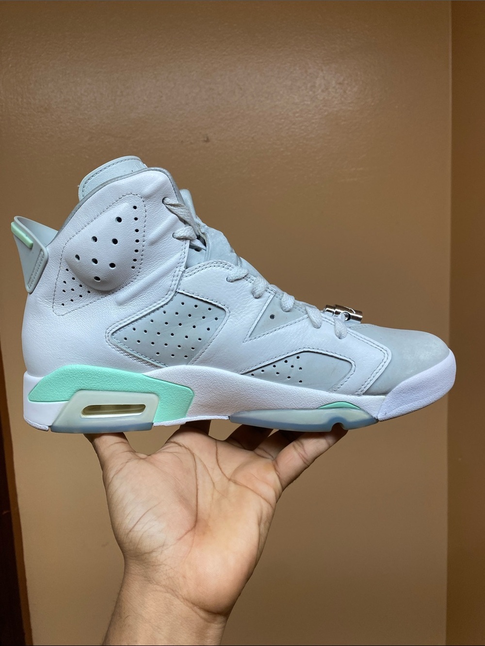 2022 Air Jordan 6 Retro Mint Foam Size 11 Women’s Size 9.5 Men’s DQ4914-103 - Picture 6 of 16